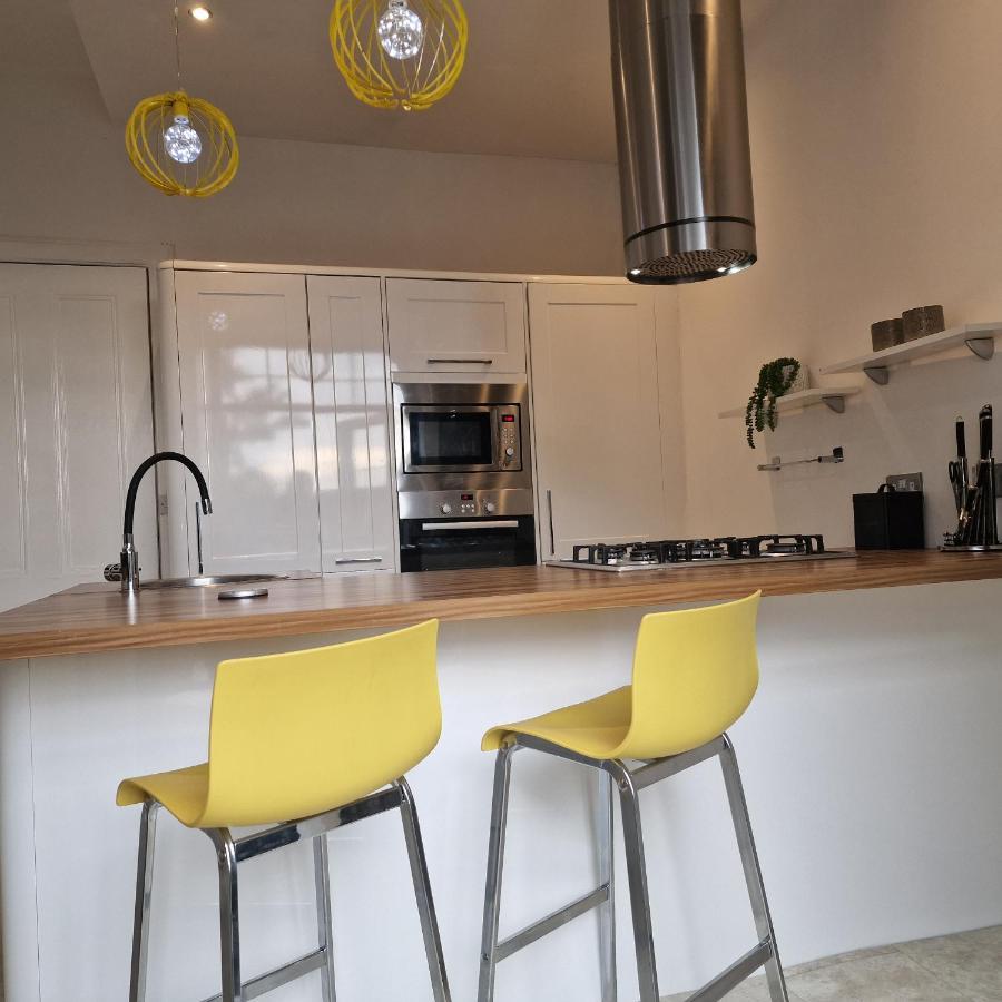 No 9 Retreat Apartman Prestwick Kültér fotó
